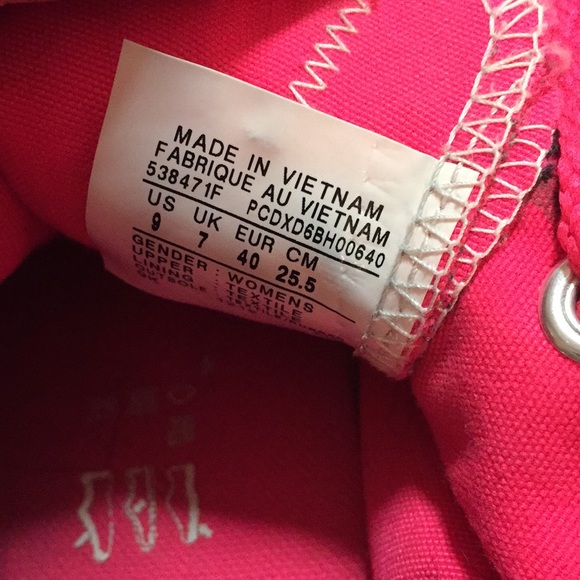 Converse - Picture 3 of 3